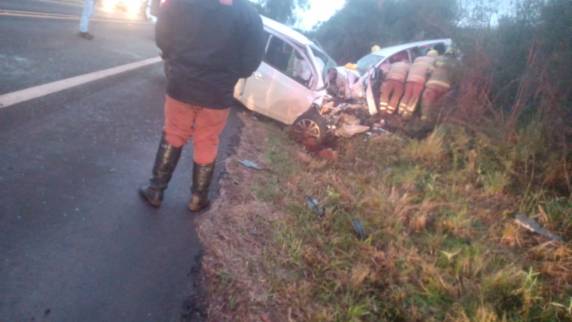 Colisão frontal deixa duas pessoas feridas na BR-392, em Sete de Setembro - foto 3