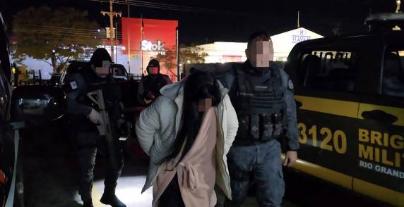 Brigada Militar apreende arsenal e prende dois por tráfico e receptação em Passo Fundo - foto 2
