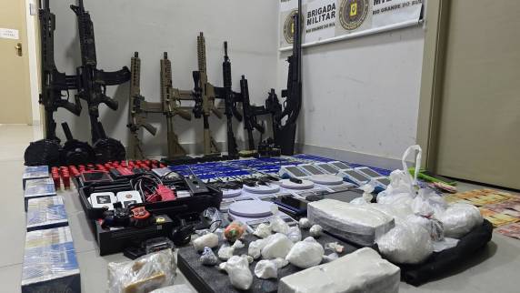 Brigada Militar apreende arsenal e prende dois por tráfico e receptação em Passo Fundo - foto 5