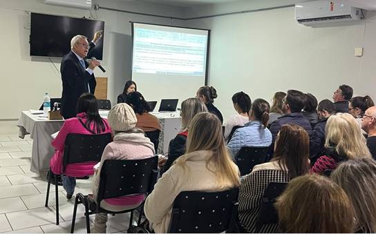 PREDUC de Santo Ângelo promove seminários para monitoramento e planejamento das ações de Educação na região - foto 4