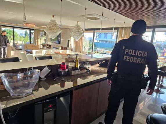 A ação ocorre em conjunto com a Receita Federal e a ANATEL.