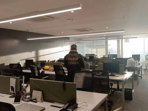 PF desarticula organização criminosa que causou prejuízo milionário aos cofres públicos - foto 5