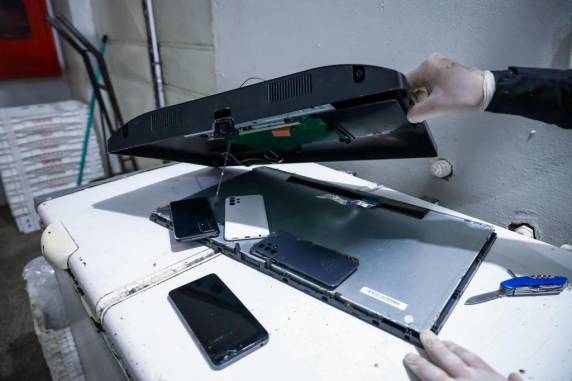 GAECO/MPRS e Polícia Penal atuam contra ingresso de celulares e drogas no Presídio Regional de Bagé - foto 6