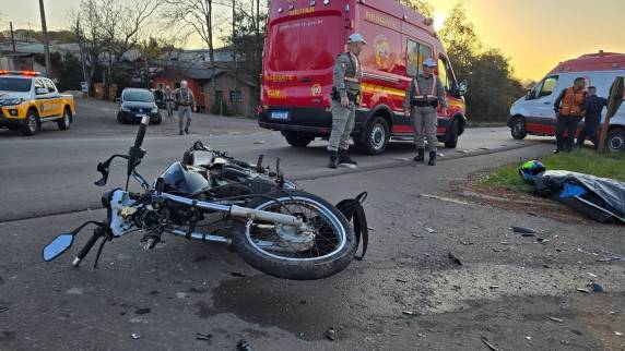 Motociclista morre em colisão com carro na ERS-324 em Passo Fundo - foto 2