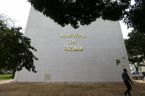 Com a retirada da tributação sobre o risco sacado, operação de antecipação ou financiamento de pagamento a fornecedores, Ministério da Fazenda prevê, em 2026, uma perda de receita de R$ 3,5 bilhões