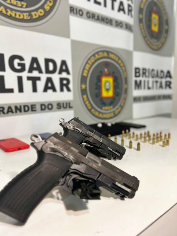Brigada Militar do 3º RPMon prende cinco indivíduos e recupera três veículos roubados em Guaporé - foto 2