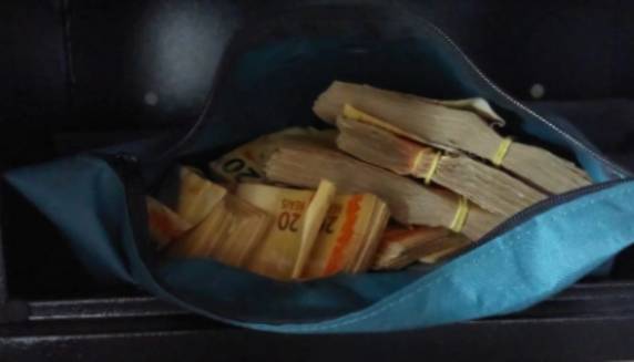 Gaeco cumpre mandado em escritório no centro de Passo Fundo durante operação contra golpes em idosos - foto 2