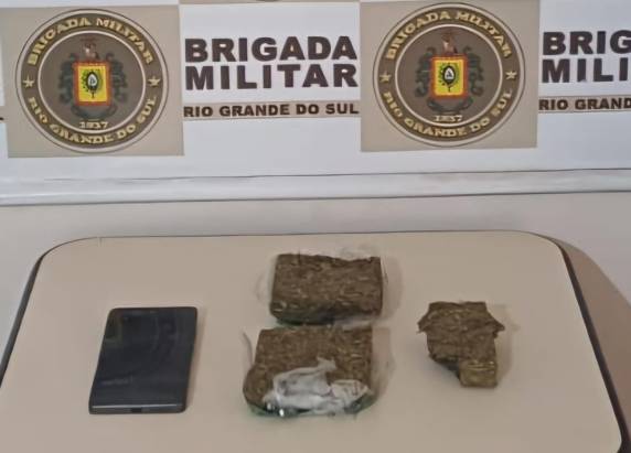 As prisões ocorreram nas proximidades do mesmo endereço, próximo ao Estádio do Avante, na saída para a localidade de Linha Almeida.