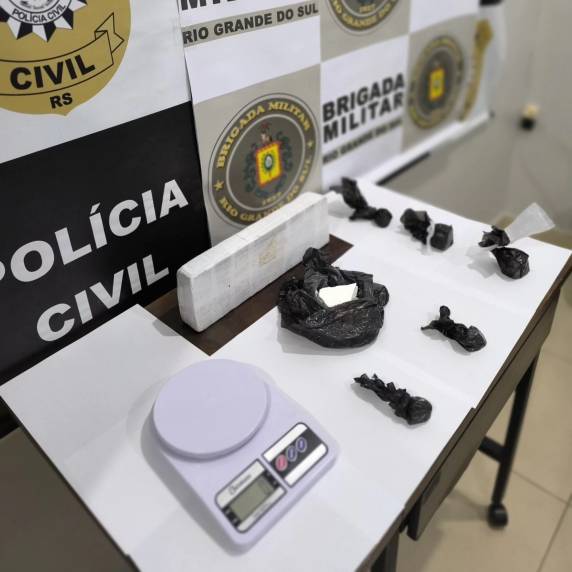 Ação conjunta apreendeu mais de 1 kg de entorpecentes no bairro Rota
