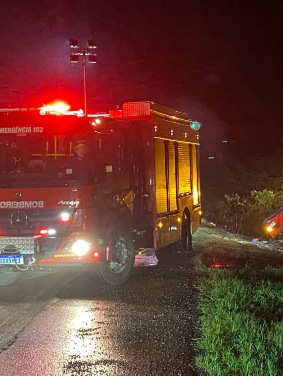 Grave acidente na BR-470 em Campos Novos deixa duas vítimas fatais - foto 2