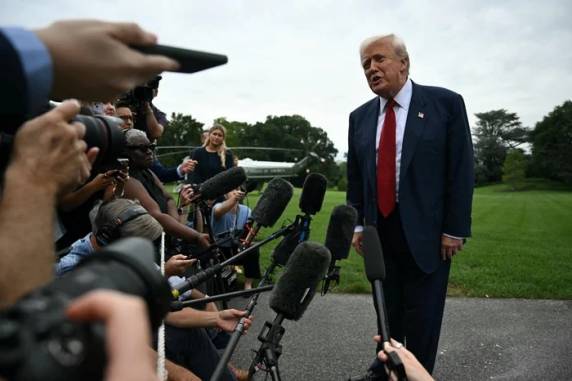 A jornalistas, presidente dos Estados Unidos  também afirmou que tarifas foram aplicadas porque ''pessoas que comandam o Brasil fizeram a coisa errada''