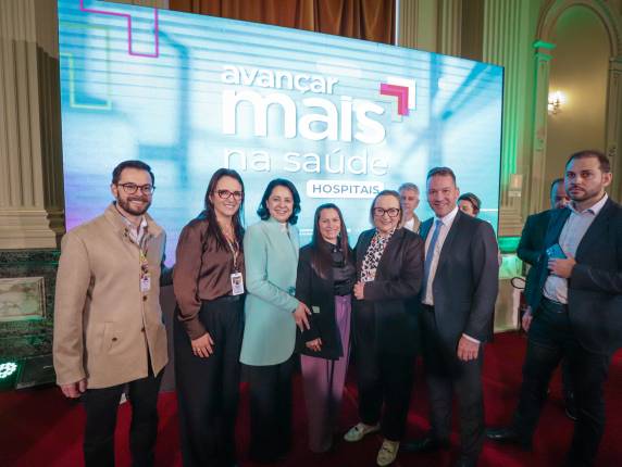 Em solenidade no Palácio Piratini, o Governo do Estado anunciou a destinação de R$ 3,3 milhões para o hospital de Giruá, integrando o Programa Avançar Mais na Saúde.