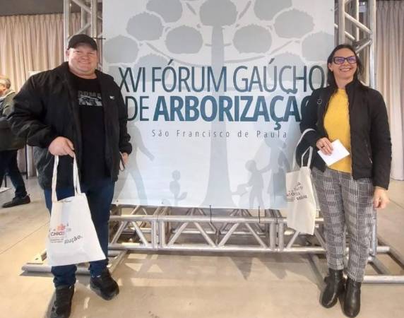 Com o tema ''Ressignificando os espaços para arborização'', o evento promoveu debates e troca de experiências sobre estratégias para ampliar e qualificar a arborização urbana, visando melhorar o conforto térmico e o aspecto visual das cidades.