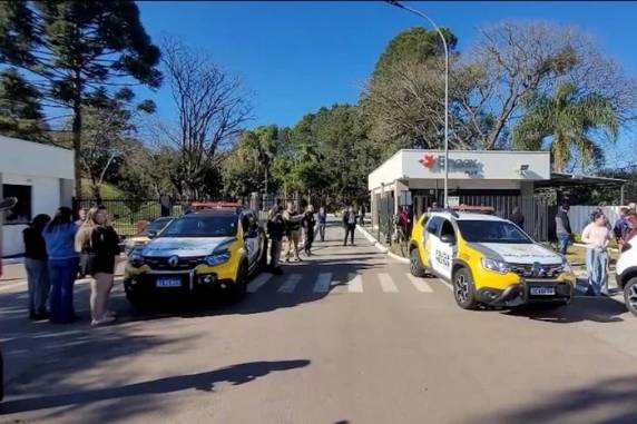Seis homens e três mulheres não resistiram. As causas do acidente estão sendo investigadas