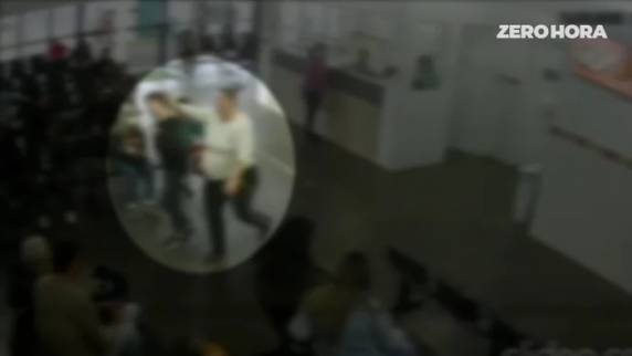 Agressões ocorreram em hospital e foram registradas por câmera de segurança, conforme a investigação. Criança, de 10 anos, foi acolhida pelo abrigo da cidade