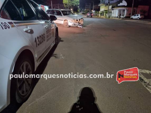 Colisão entre dois veículos deixa mulher ferida no centro de Três de Maio - foto 4