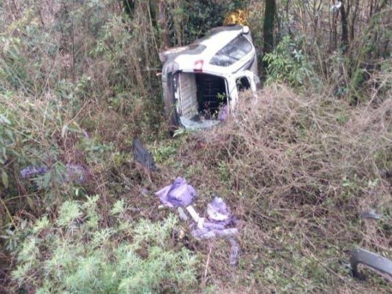 Motorista de 50 anos, com antecedentes criminais, foi preso em Vacaria após capotar o veículo durante a fuga