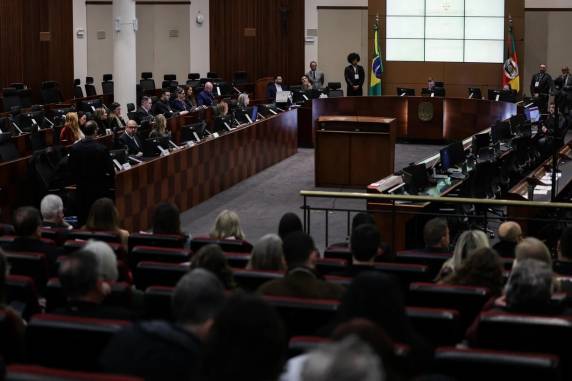 Defesas argumentaram que o resultado do julgamento de 2021 era contrário às provas dos autos