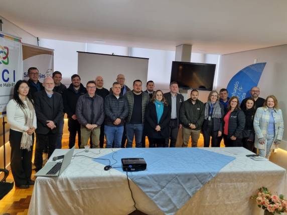 Encontro destacou avanços em leitos, UTI e projeto para nova maternidade