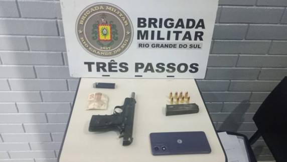 Polícia Militar apreendeu pistola, munições, celular e motocicleta com sinais identificadores suprimidos