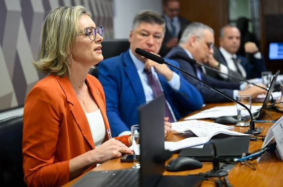 Idosos e moradores de áreas remotas foram os principais prejudicados, segundo a Defensoria Pública da União