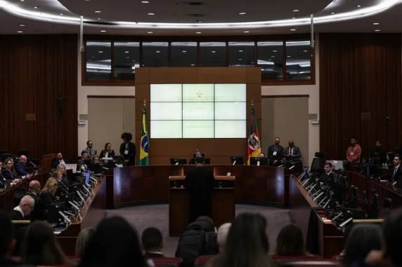 Instituição quer reavaliar sentença que manteve condenações, mas diminuiu tempo de prisão dos quatro réus pelo incêndio em Santa Maria