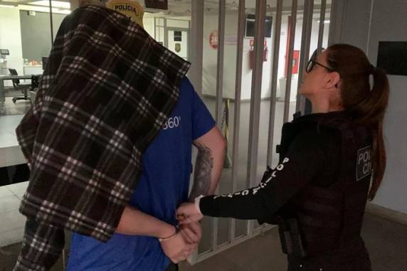 Suspeitos de agressões são familiares, como pai, avô e padrasto. Vítimas têm idades entre 7 e 14 anos