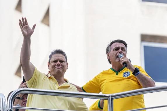 Governador de São Paulo afirmou que não confia na Justiça e que não vê elementos para a condenação de Bolsonaro. Contrariando a própria fala, afirmou que não será candidato à presidência no próximo ano