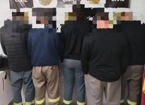 Grupo usava roupas de empresa de telefonia para cometer o crime