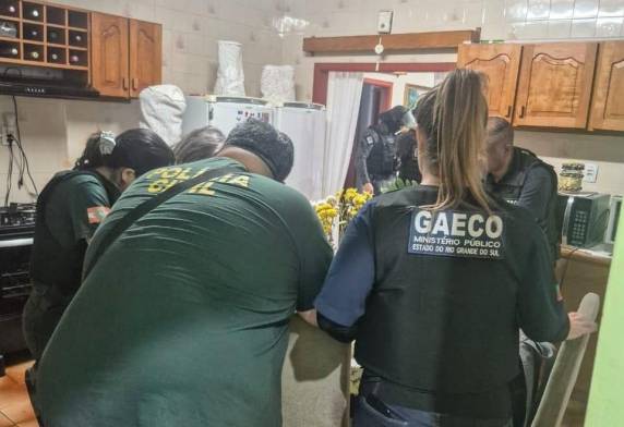GAECO/MPRS apoia operação do MPSC contra lavagem de dinheiro e jogos de azar nos dois Estados - foto 2