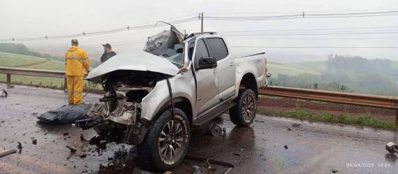 Grave acidente deixa vítima fatal em Pinhalzinho - foto 3