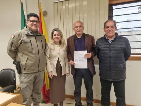 A Vara de Execuções Criminais/TM realiza solenidade de assinatura de convênios e entrega de alvarás a entidades sociais - foto 5