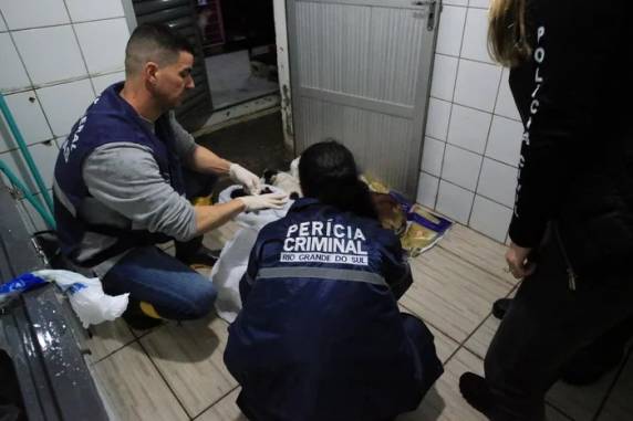 Paula Lopes é investigada há oito meses pela Polícia Civil. Outros três suspeitos também prestaram depoimentos
