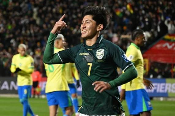 Com time alternativo em campo, Carlo Ancelotti sofreu primeira derrota no comando da Seleção Brasileira