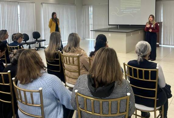 Capacitação do Setembro Amarelo no Hospital Vida & Saúde reforça a importância da escuta qualificada e do acolhimento humanizado na prevenção ao suicídio