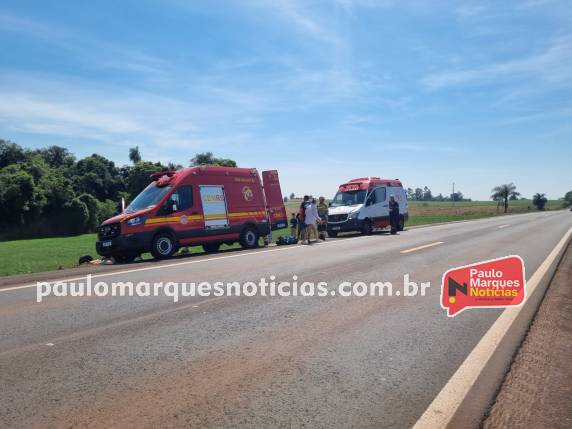 Veículo capota após saída de pista na BR-472 em Três de Maio - foto 3