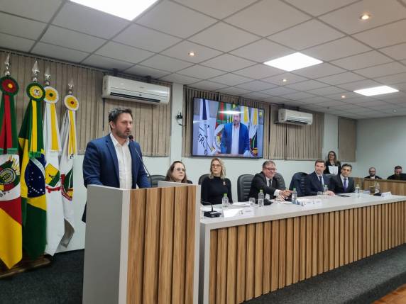 Câmara de Três de Maio homenageia presidentes da OAB por contribuição à democracia e à justiça - foto 5