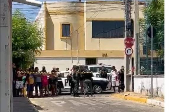 Suspeito tem passagem pela polícia e já responde por outro homicídio, além dos crimes de roubo, associação criminosa e corrupção de menor
