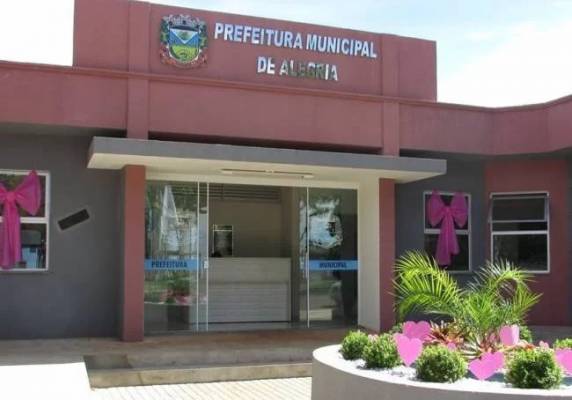 Solicitação estava embasada em vídeos que mostrariam um político apoiador da chapa vencedora oferecendo dinheiro a eleitores. Juíza considera que imagens foram encenadas e conclui que partido que move o processo agiu de má-fé