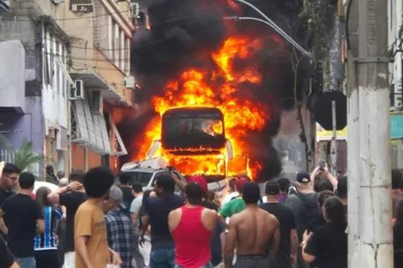 Direção do Instituto Estadual de Educação Irmão Getúlio (IEIG) informou que alunos e professores estão bem