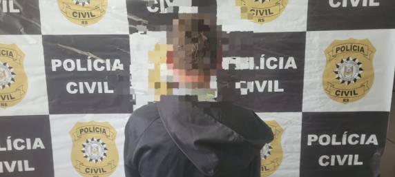 Indivíduo de 29 anos, natural de Três de Maio, foi localizado no bairro São Francisco, onde já ocorreram cinco prisões por tráfico na última semana.