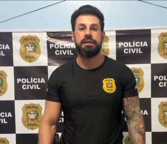 Homem é acusado de causar prejuízo superior a R$ 400 mil em fraudes no ramo da construção civil; prisão ocorreu em Cascavel (PR) após investigação com apoio da Polícia de Três de Maio