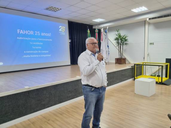 Evento apresentou a nova campanha e as informações do processo seletivo, destacando a trajetória de 25 anos da instituição e seu compromisso com a inovação e a excelência acadêmica.