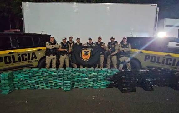 Apreensão ocorreu durante operação em Campina Verde, no Triângulo Mineiro; motorista foi preso e levado para a delegacia