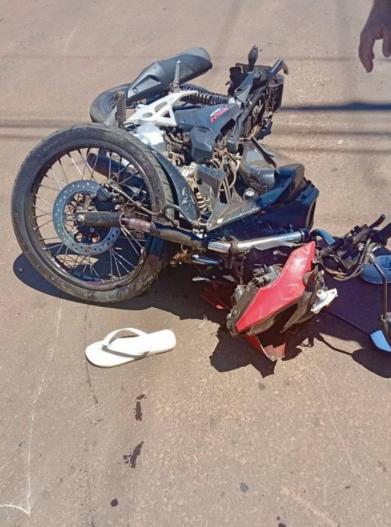 Colisão entre carro e moto deixa jovem ferido em São Luiz Gonzaga - foto 3