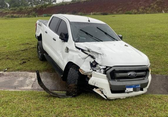Acidente deixa quatro pessoas feridas no trevo de Horizontina - foto 2