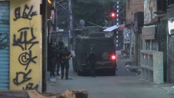 Especialistas em segurança pública destacam que toda ação que resulta na morte de um agente é sinal de falha no planejamento e deve servir de alerta para revisão de protocolos.