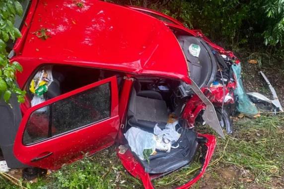 Acidente entre dois veículos deixa quatro feridos na RS-324 entre Marau e Vila Maria - foto 3