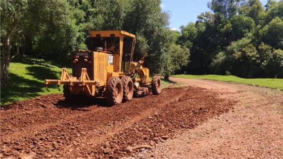 Governo Municipal conclui melhorias e reforça apoio ao desenvolvimento rural em Três de Maio - foto 2