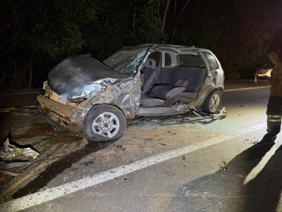 Acidente grave deixa motorista ferido na ERS-135, em Estação - foto 2